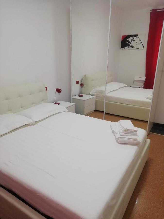 Varazzesuite Apartment วาราซเซ ภายนอก รูปภาพ