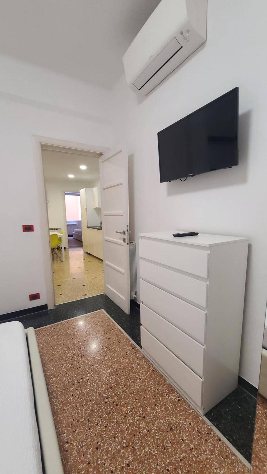 Varazzesuite Apartment วาราซเซ ภายนอก รูปภาพ